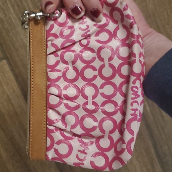 COACH Signature C Pink and White Wristlet Clutch. - Picture 9 of 12